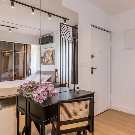 Apartment Palazzo 2 Split