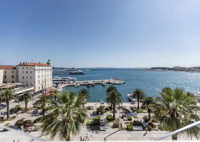 Palazzo 2 スプリト